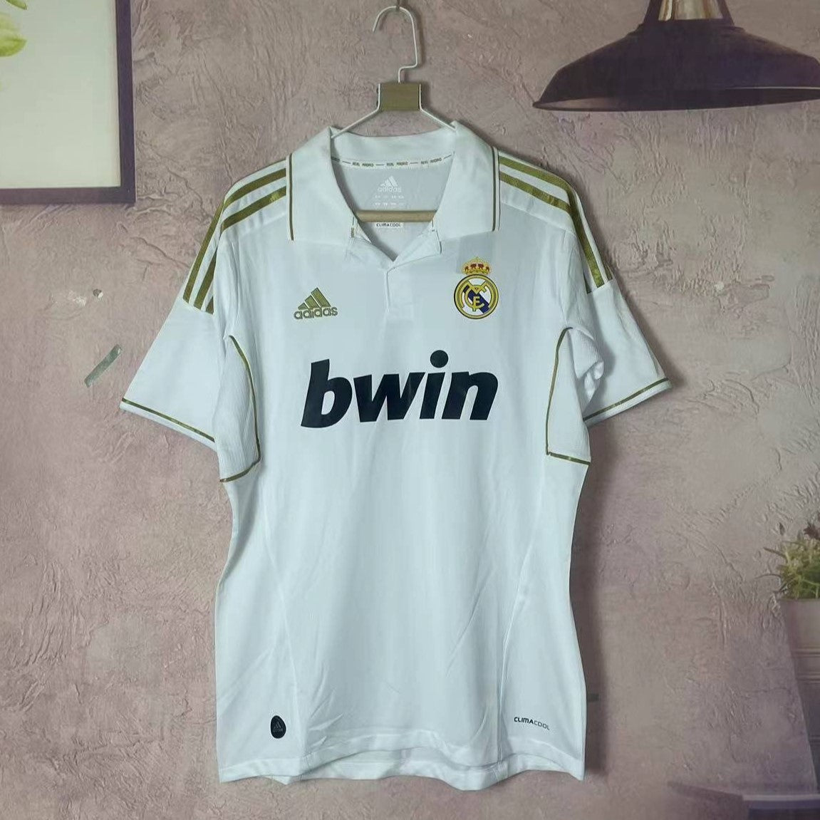 Real Madrid 2011-12 Home Retro Jersey