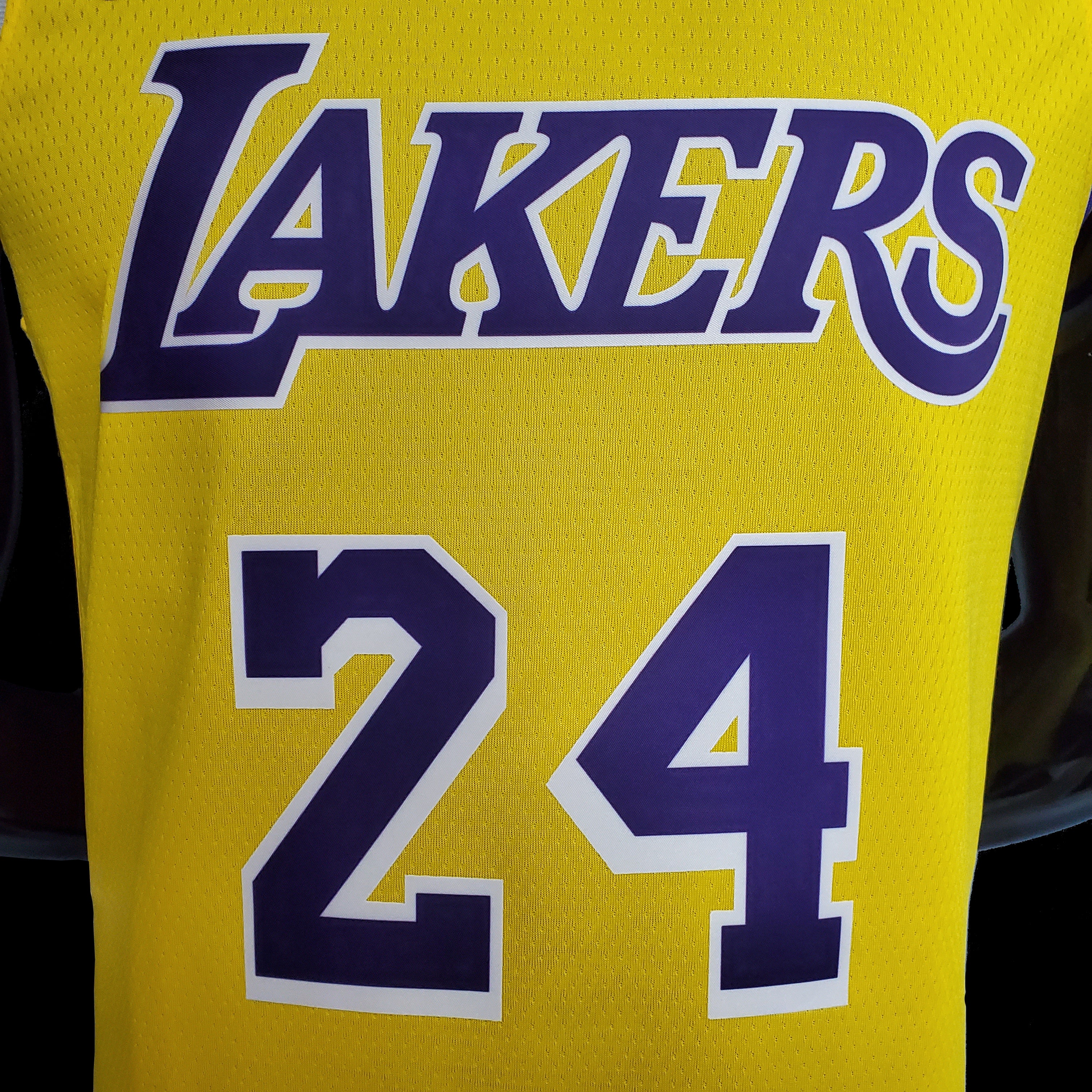 Lakers Jersey Lebron James 23 Mens XL 2020-2021 Yellow Nike