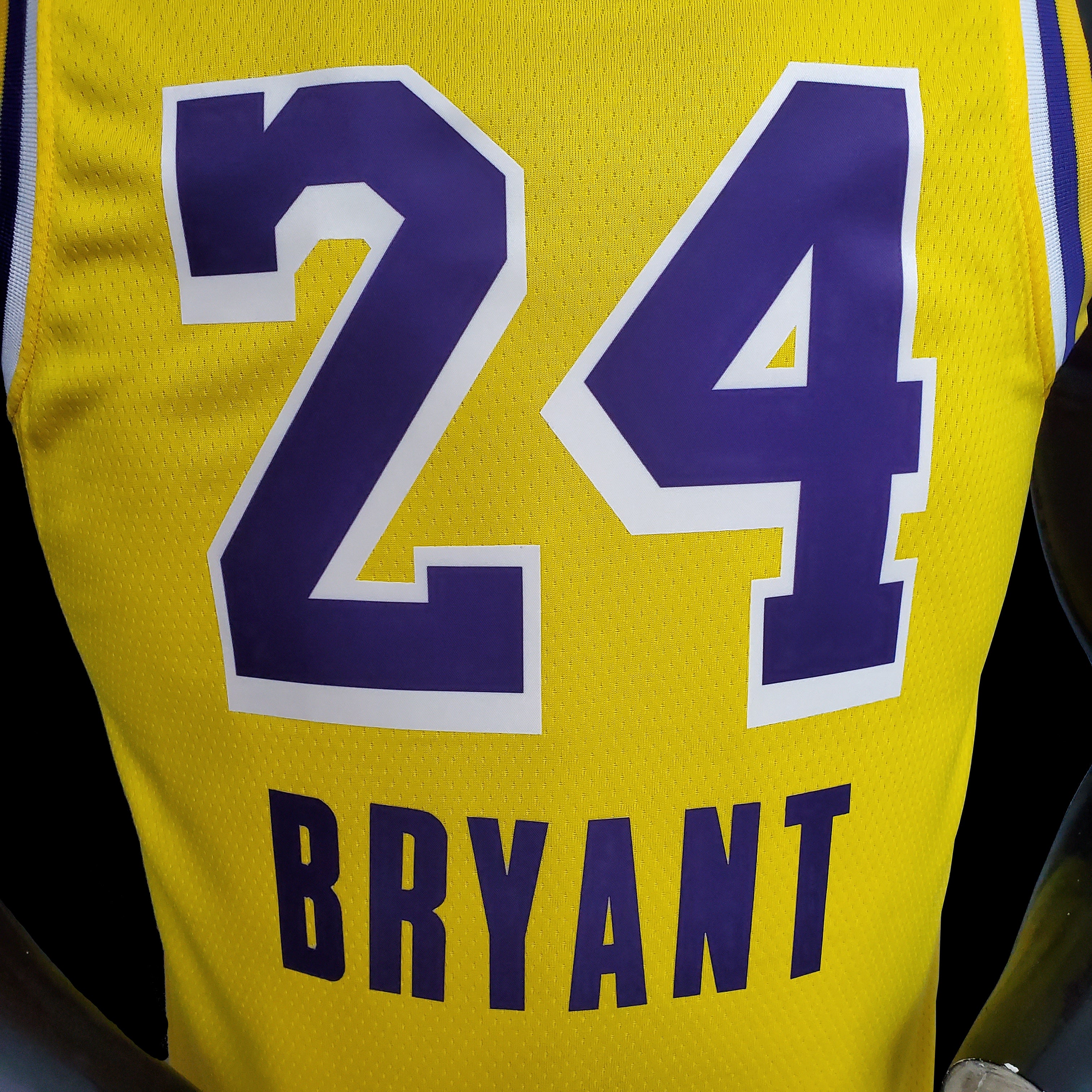 Kobe Bryant third in NBA jersey sales; Lakers fourth in merchandise - Los  Angeles Times